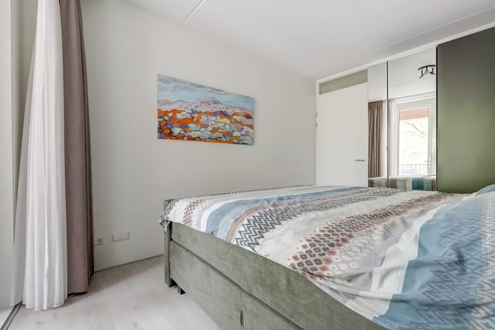 Foto 25 van Plein 1944 84-B