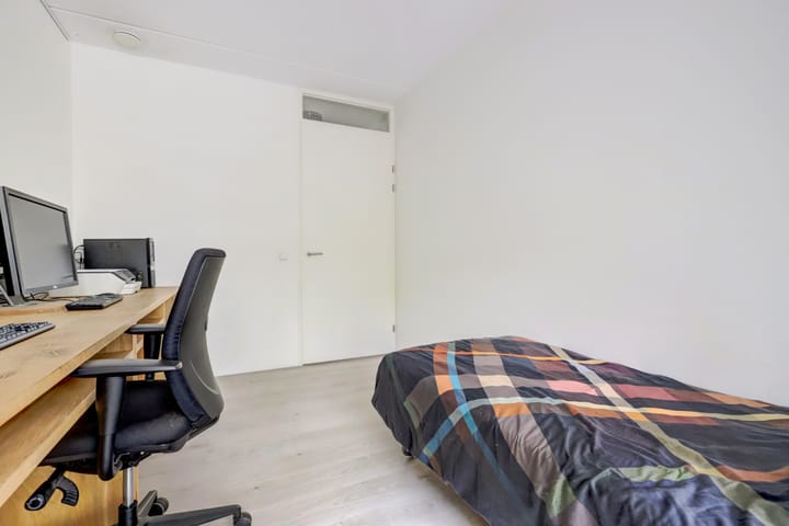 Foto 27 van Plein 1944 84-B