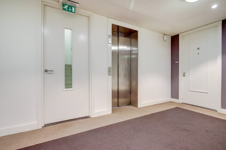 Foto 33 van Plein 1944 84-B