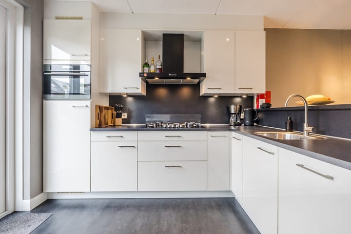 Photo 14 of Iepenlaan 40