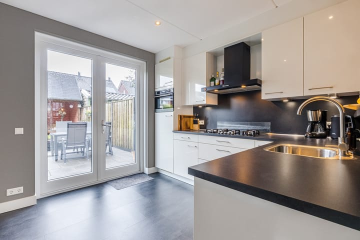 Photo 16 of Iepenlaan 40