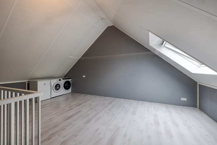 Photo 43 of Iepenlaan 40