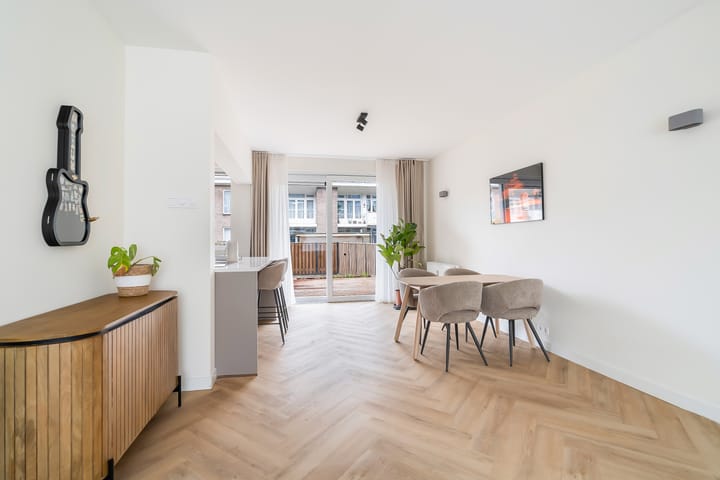 Foto 7 van Monseigneur van Steelaan 238