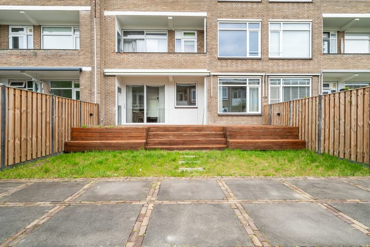 Foto 10 van Monseigneur van Steelaan 238