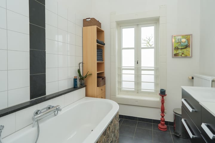 Foto 33 van Staringstraat 18