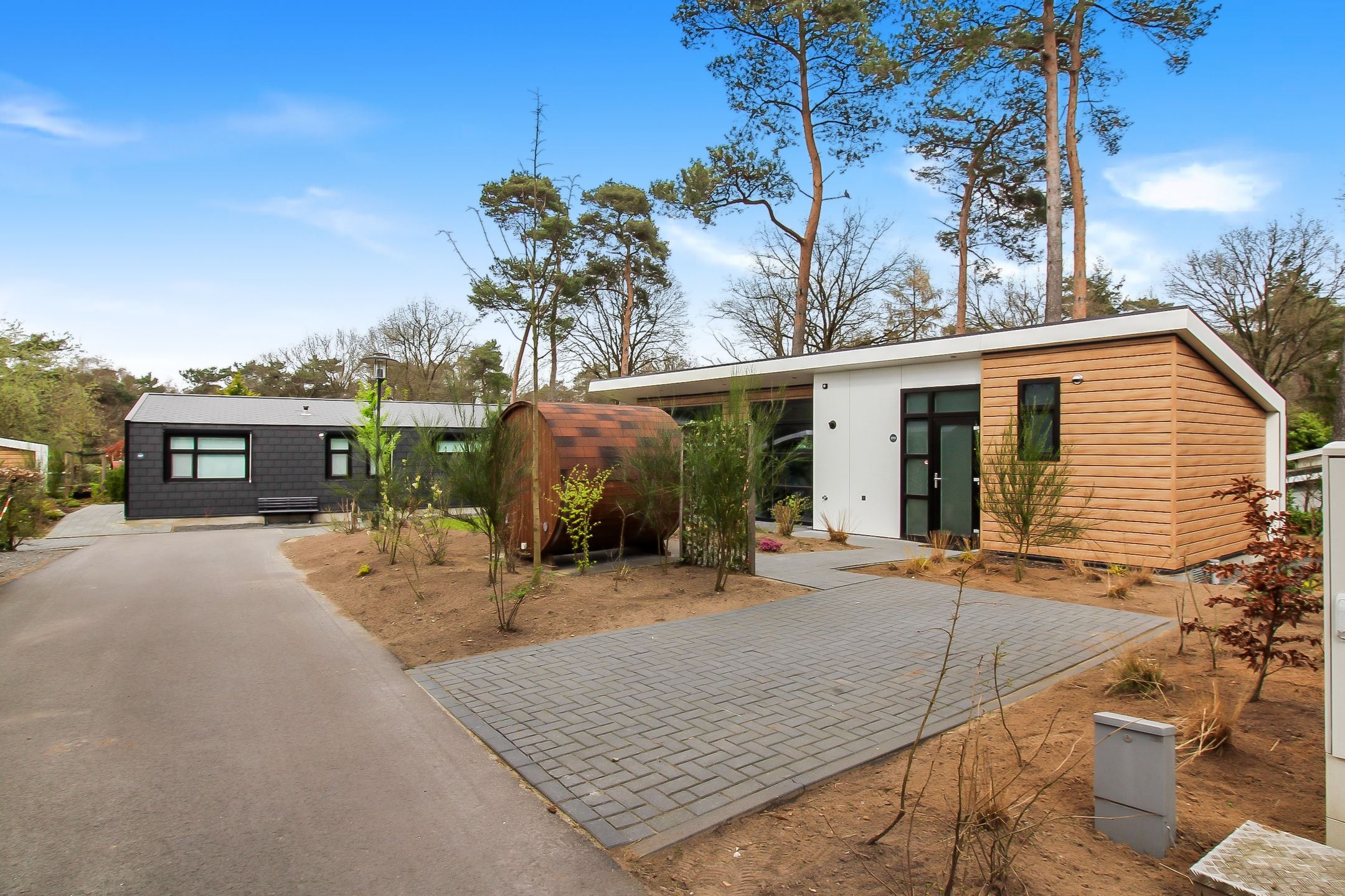 2-bedroom freehold villa in Lunteren — photo 1 of 5