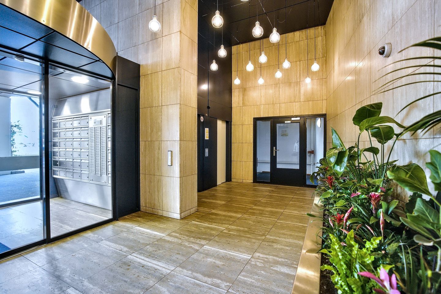 Foto 5 van Churchillplein 102