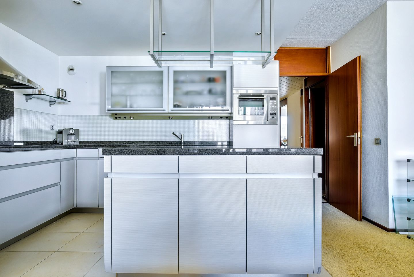 Foto 19 van Churchillplein 102