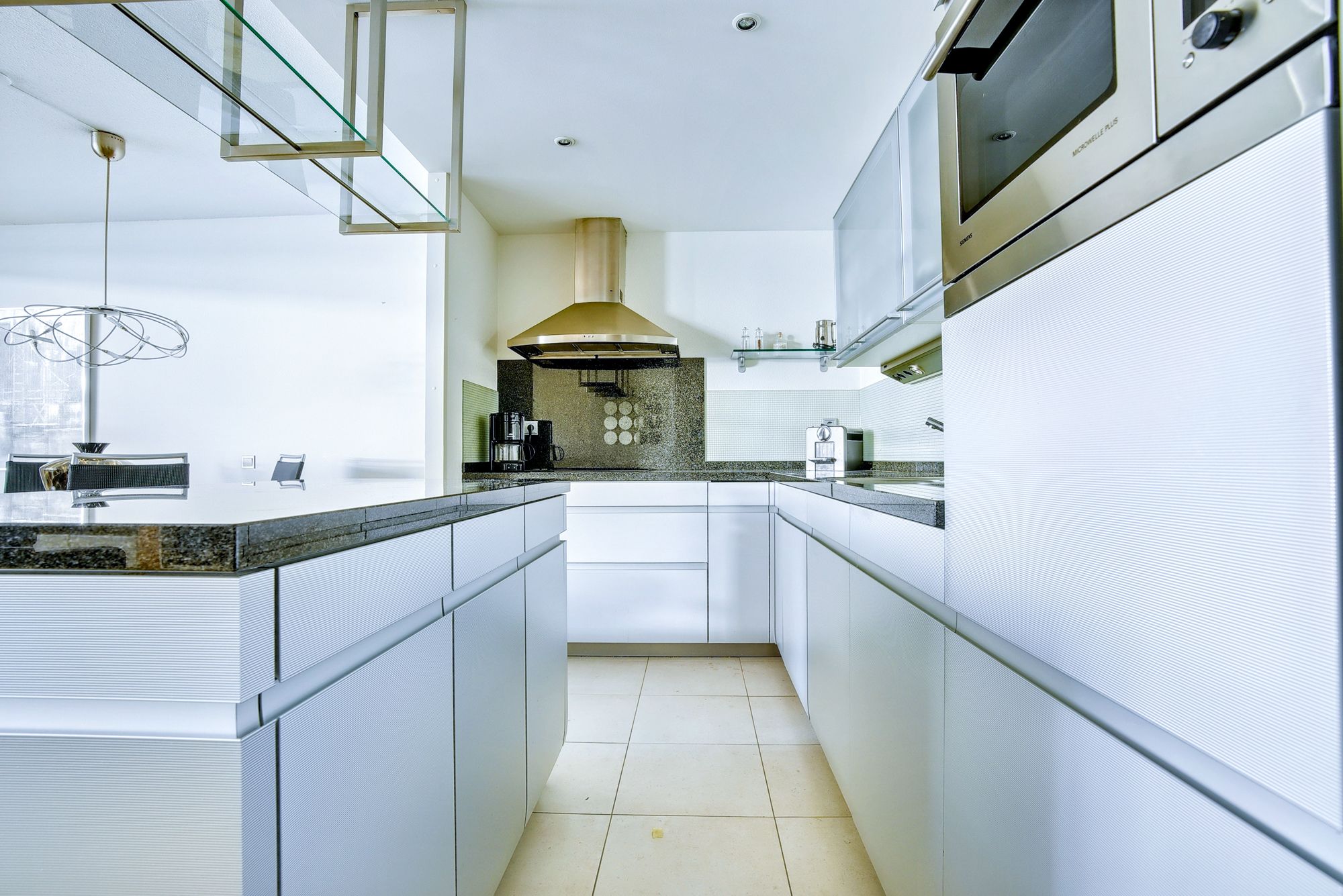 Foto 21 van Churchillplein 102