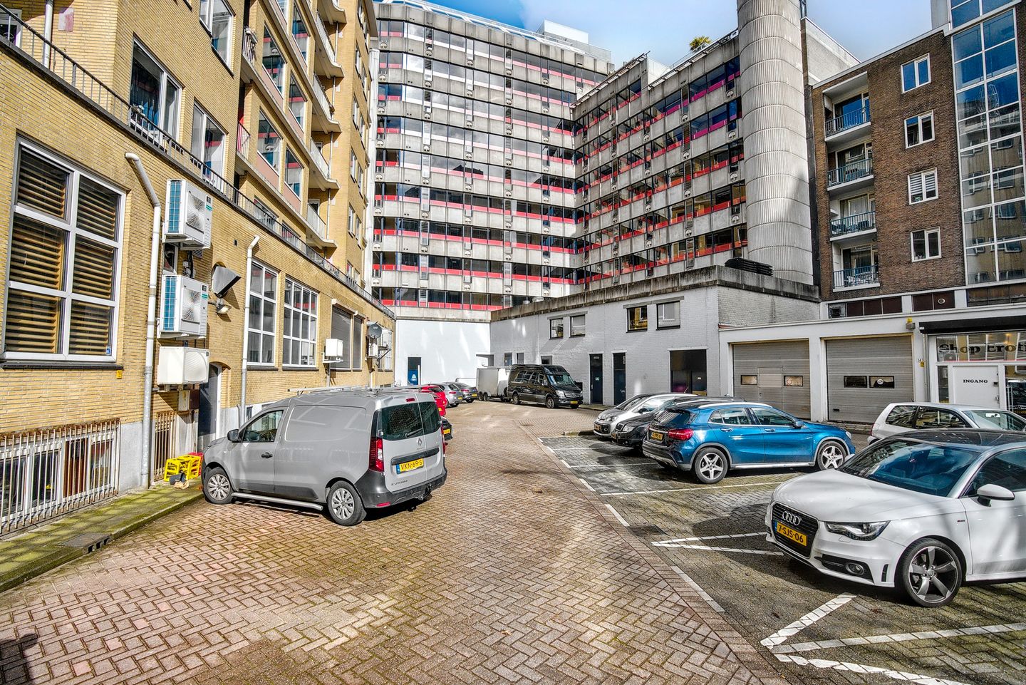 Foto 34 van Churchillplein 102