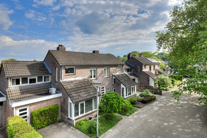 Foto 2 van Jan Tooropstraat 10