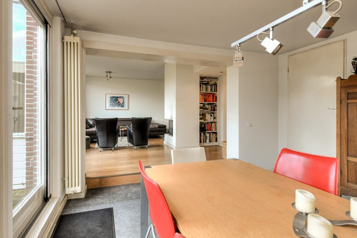 Foto 12 van Jan Tooropstraat 10