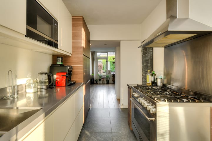 Foto 16 van Jan Tooropstraat 10