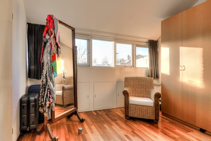 Foto 23 van Jan Tooropstraat 10