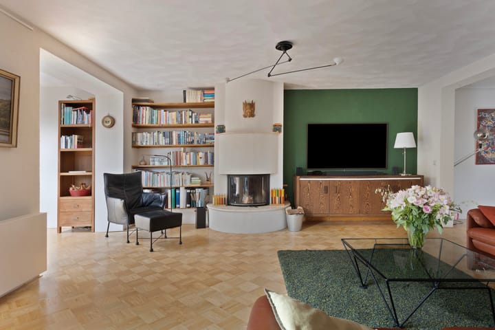 Foto 11 van Thebe 14