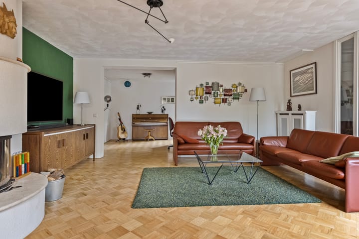 Foto 12 van Thebe 14