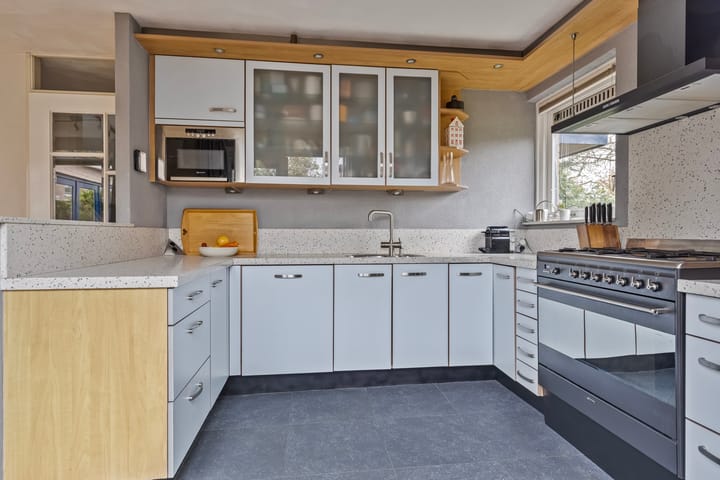 Foto 19 van Thebe 14