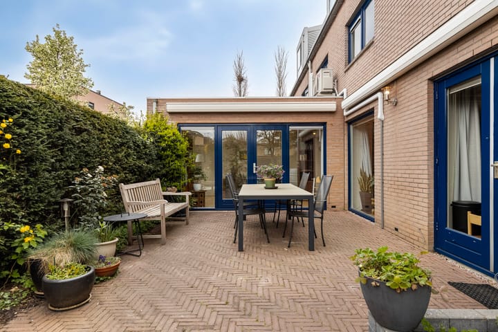 Foto 34 van Thebe 14