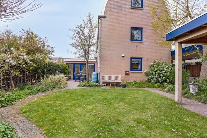 Foto 38 van Thebe 14