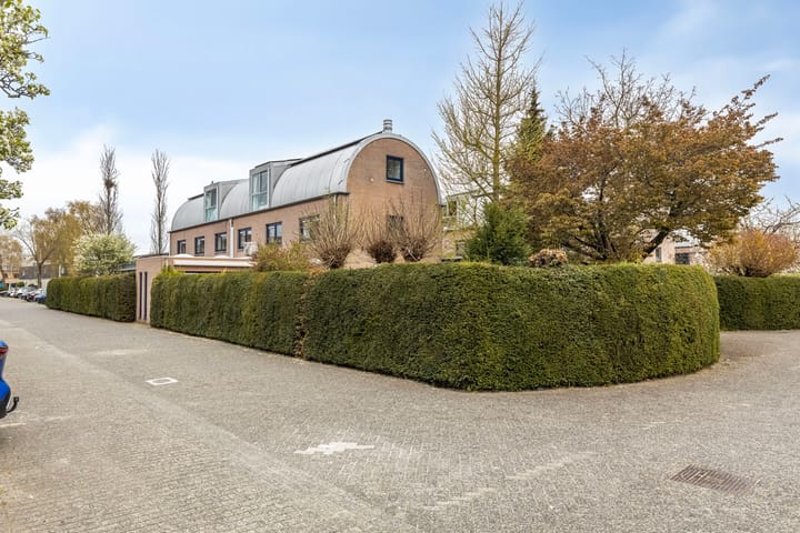 Foto 42 van Thebe 14