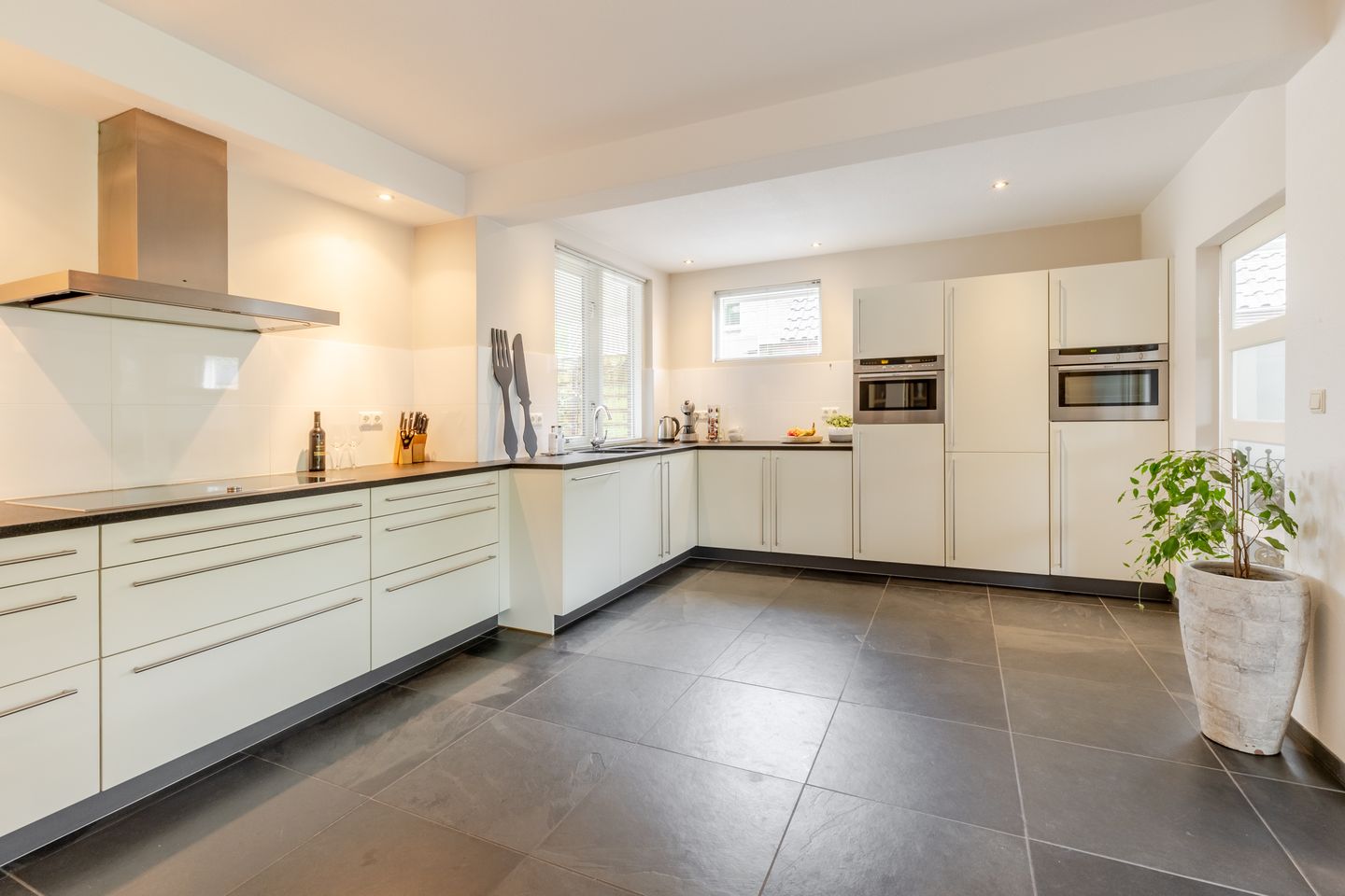 Photo 10 of Sint Jorisstraat 27