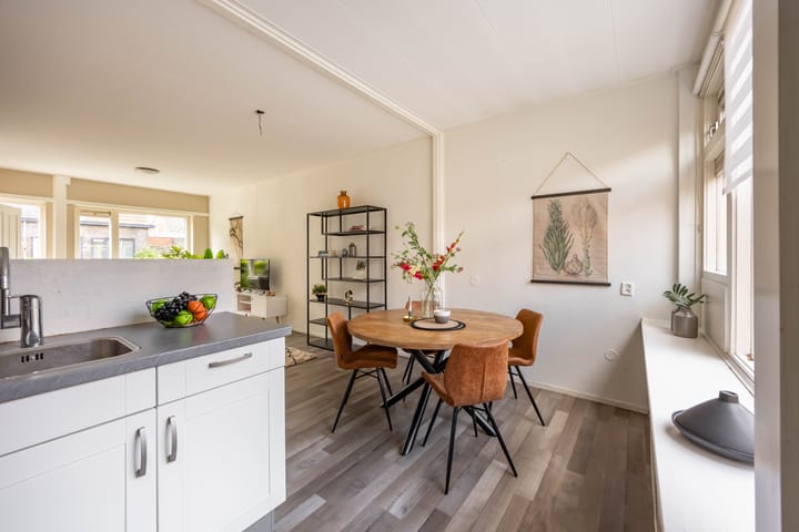 Foto 11 van Korenbloemstraat 8