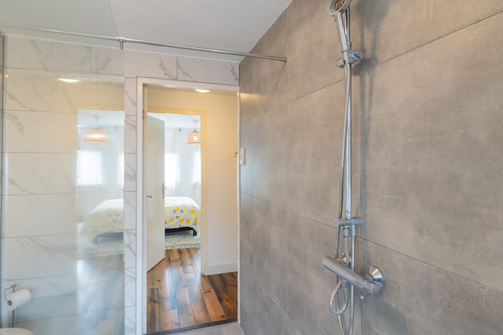 Photo 36 of Tugelastraat 49