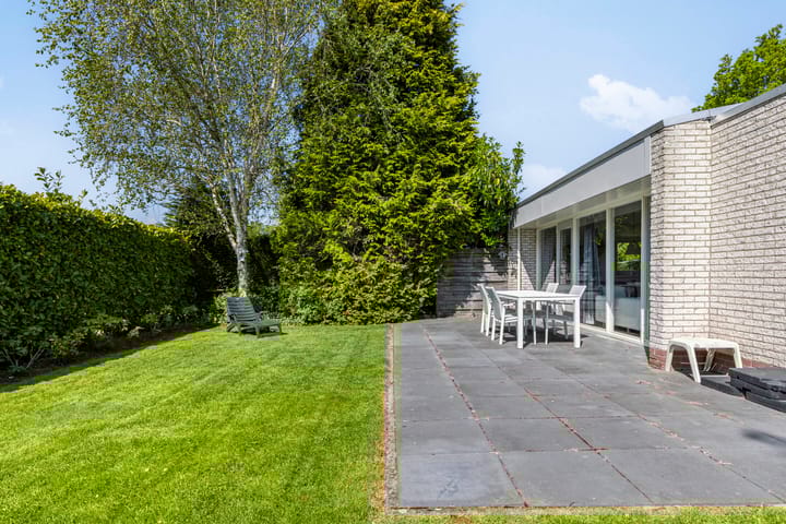 Photo 21 of Eikenlaan