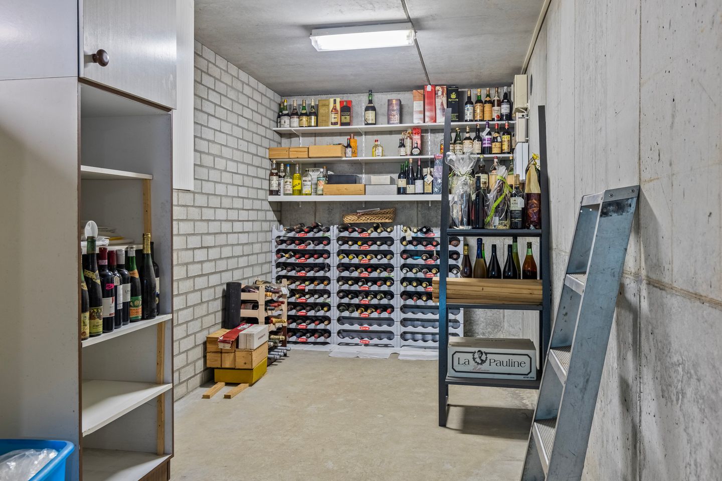 Photo 49 of Harrie Driessenstraat 7