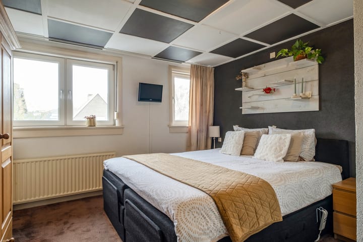 Foto 16 van Gronausestraat 213