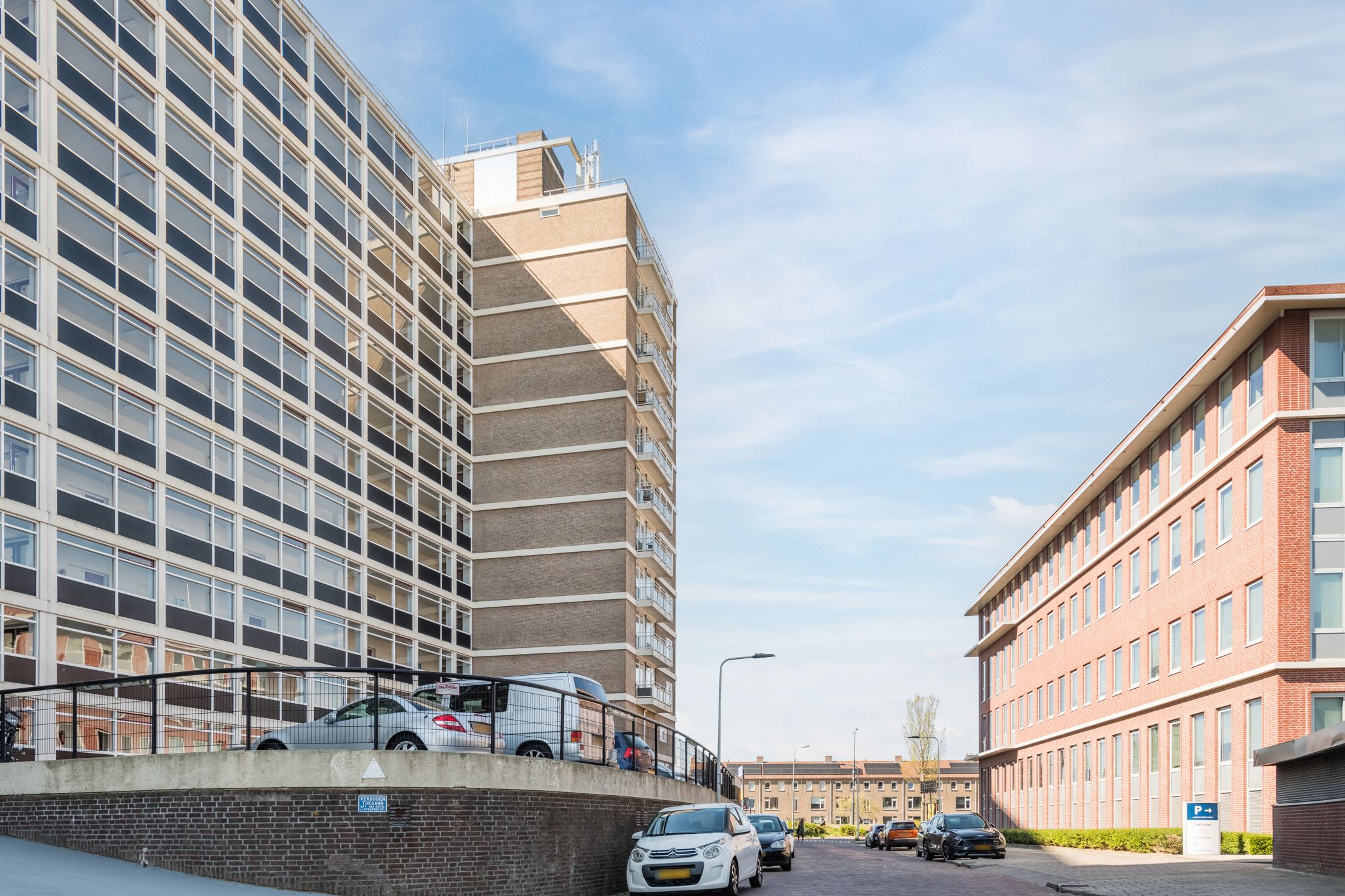 Foto 36 van Plantijnstraat 111