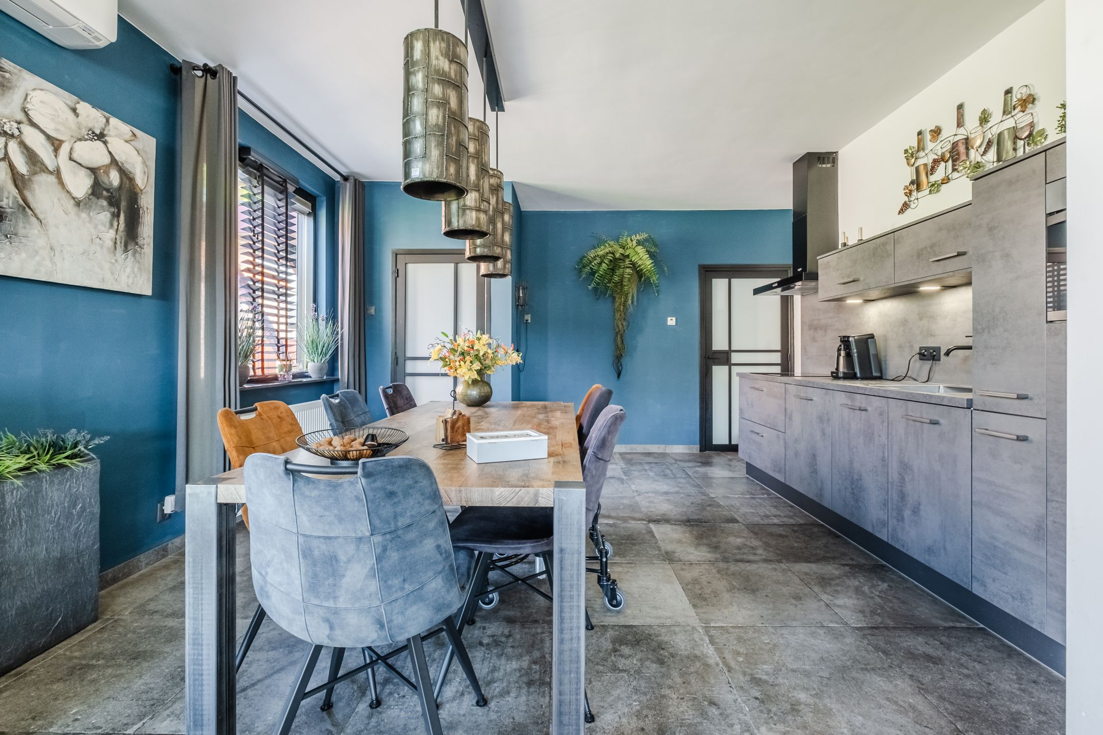 Photo 6 of Heuvelseweg 1-B