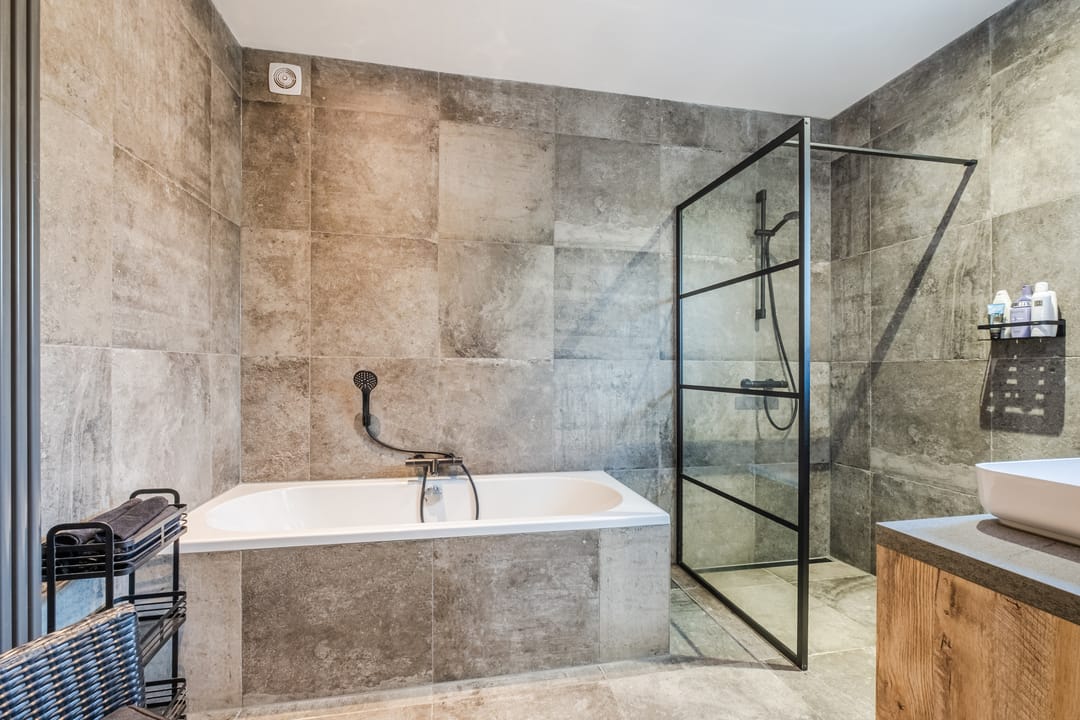 Photo 16 of Heuvelseweg 1-B