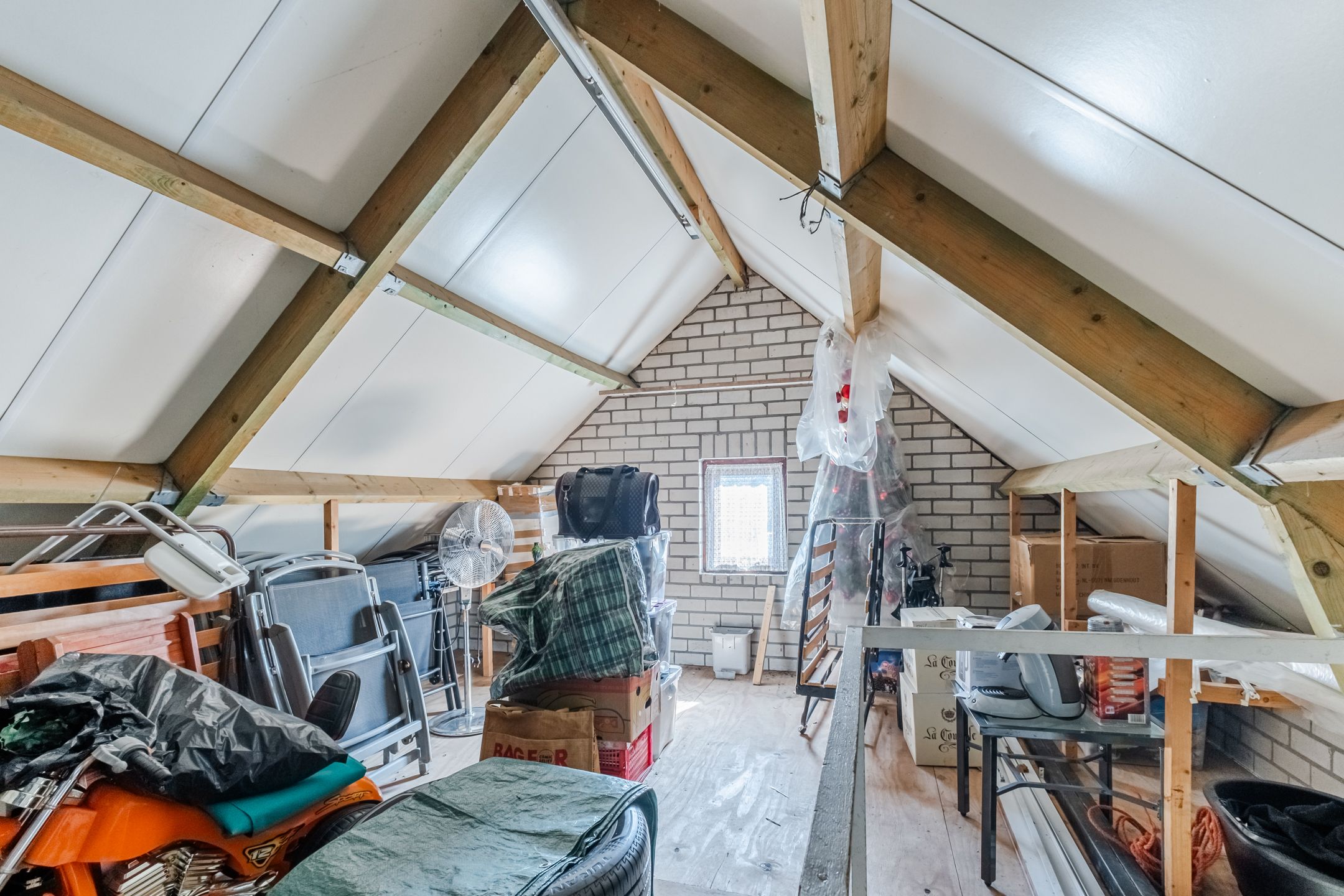 Photo 24 of Heuvelseweg 1-B