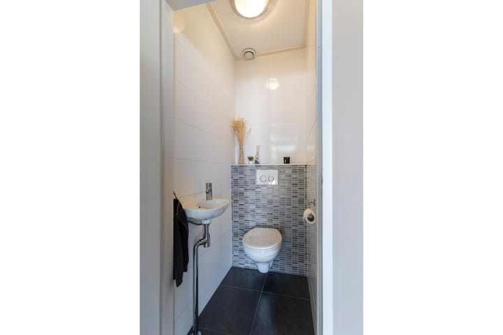 Photo 49 of Dorpsstraat 64