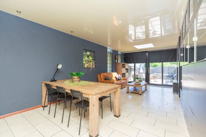 Photo 7 of Van Langendonckstraat 15