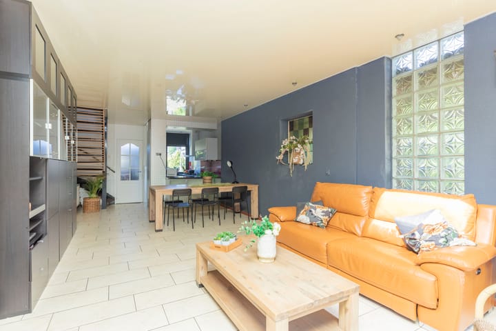 Photo 10 of Van Langendonckstraat 15