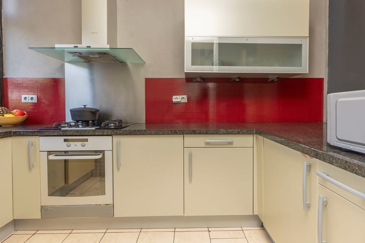 Photo 12 of Van Langendonckstraat 15