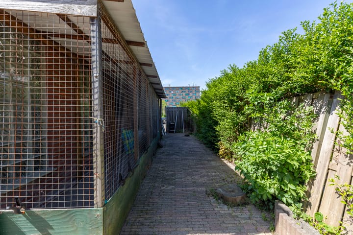 Photo 28 of Van Langendonckstraat 15