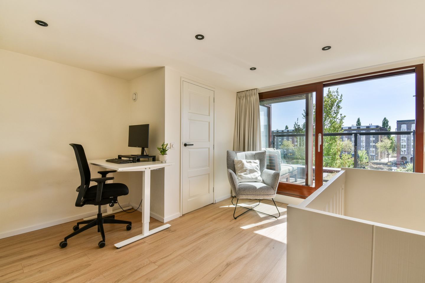 Foto 20 van Borneokade 111