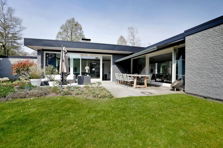 Photo 3 of Singravenlaan 16