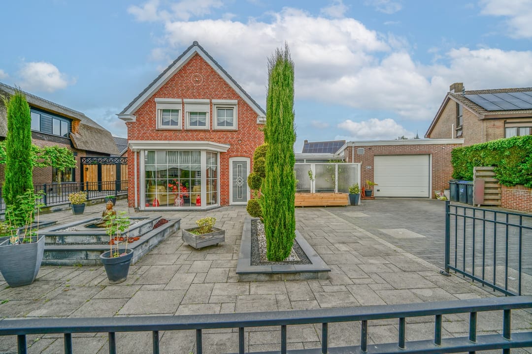 Foto 1 van Rucphensestraat 4