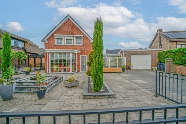 Foto 1 van Rucphensestraat 4