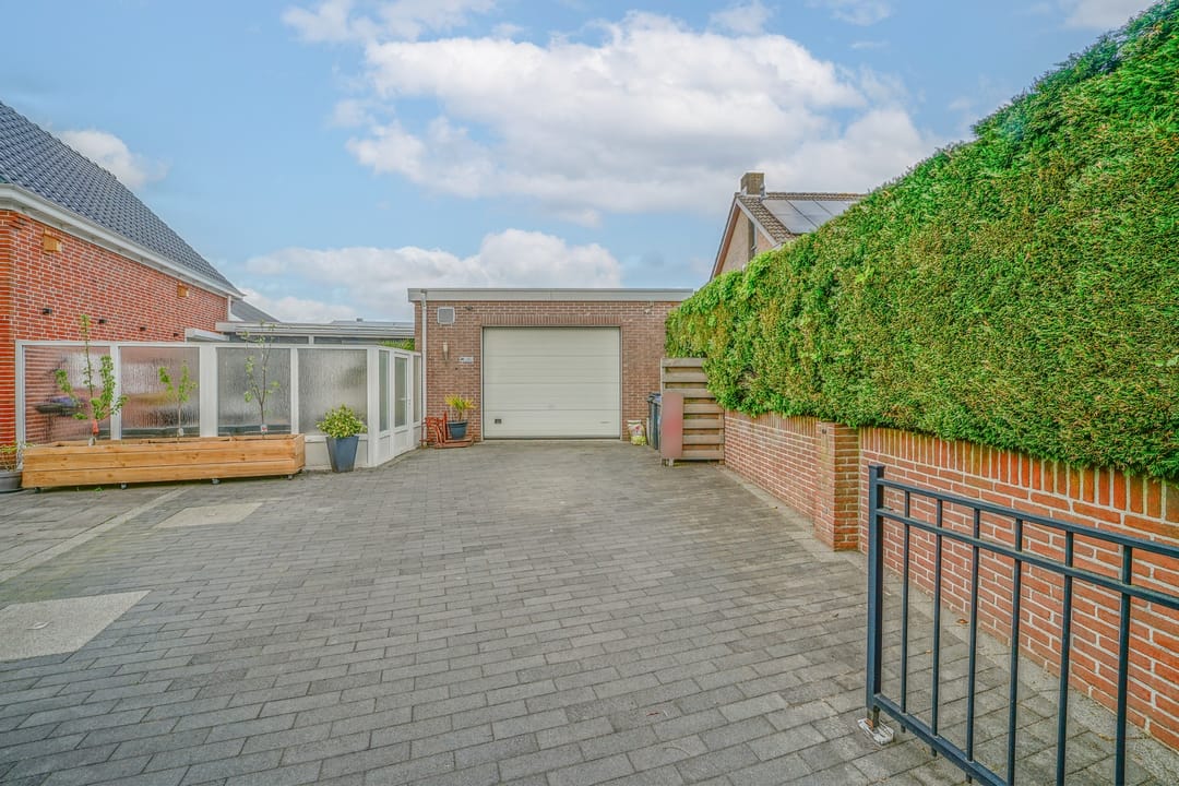 Foto 2 van Rucphensestraat 4