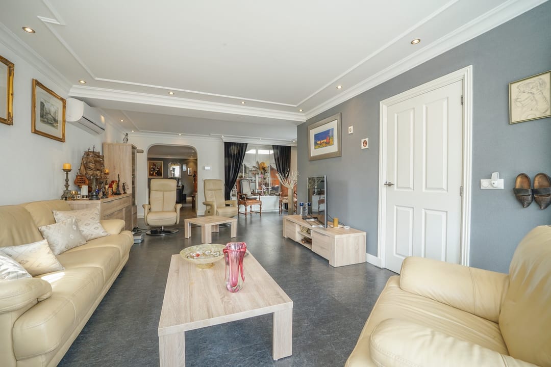 Foto 8 van Rucphensestraat 4