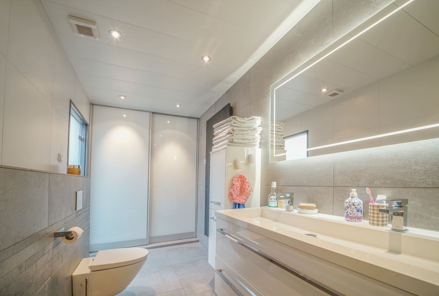 Foto 20 van Rucphensestraat 4