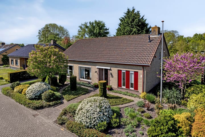 Foto 11 van Tibeertlaan 6