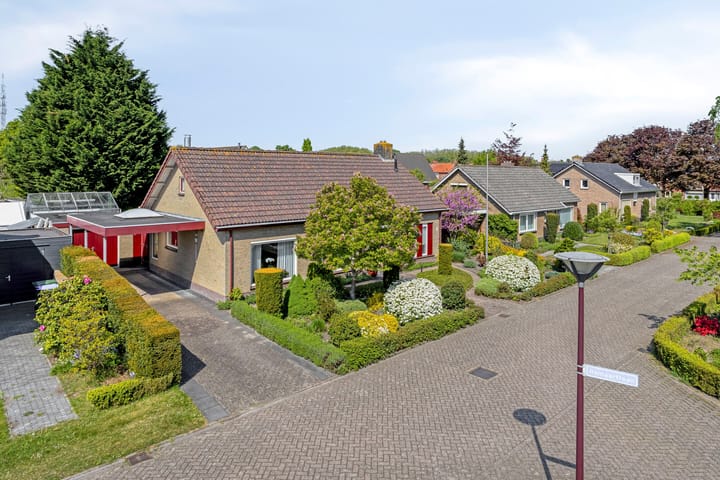 Foto 12 van Tibeertlaan 6