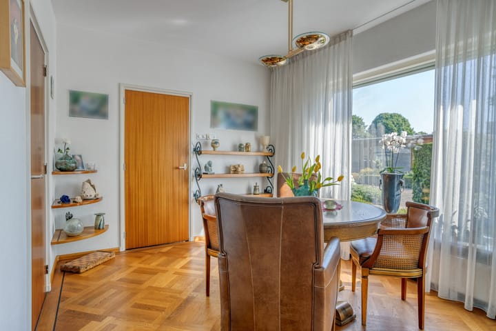 Foto 16 van Tibeertlaan 6