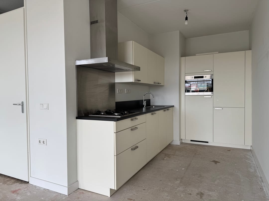 Photo 13 of Eemplein 11